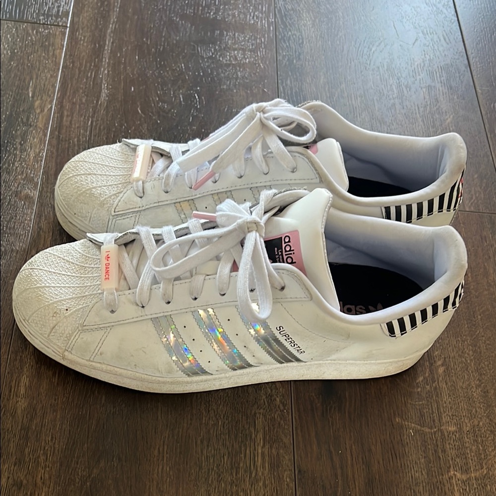 Adidas White Sneakers with Stripes - Picture 5 of 6